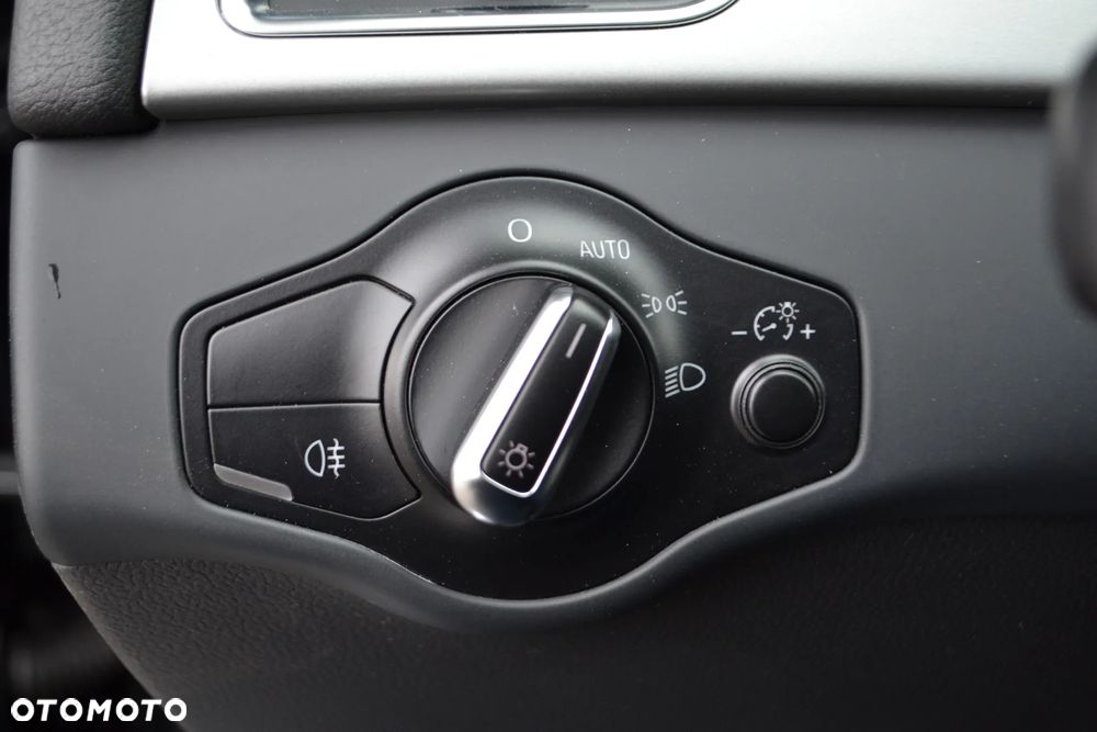 Audi A4 Avant 2.0 TDI DPF quattro - 24