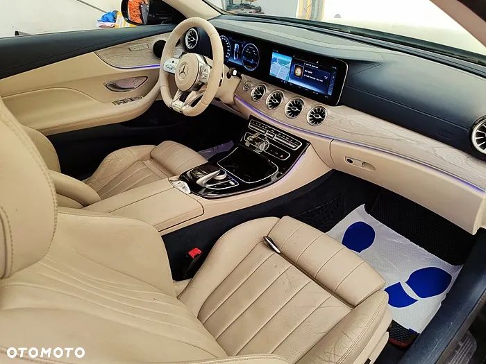 Mercedes-Benz Klasa E 220 d Kabriolet 4-Matic 9G-TRONIC - 38