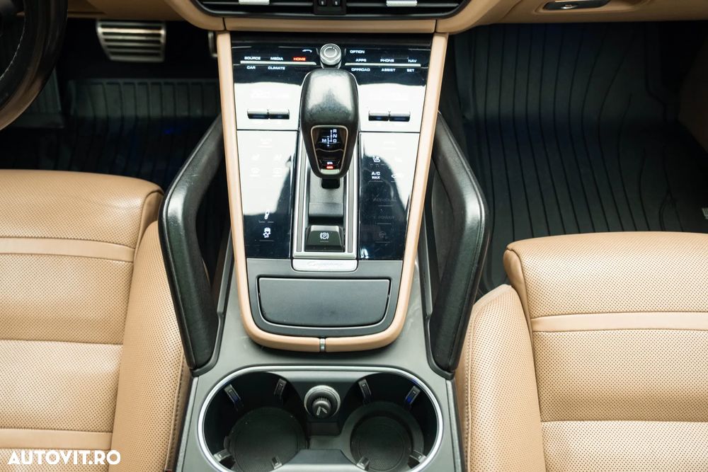 Porsche Cayenne S Tiptronic S - 32