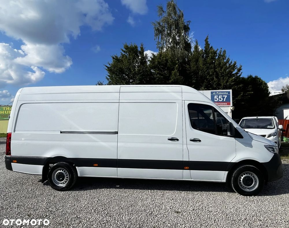 Mercedes-Benz Sprinter - 14