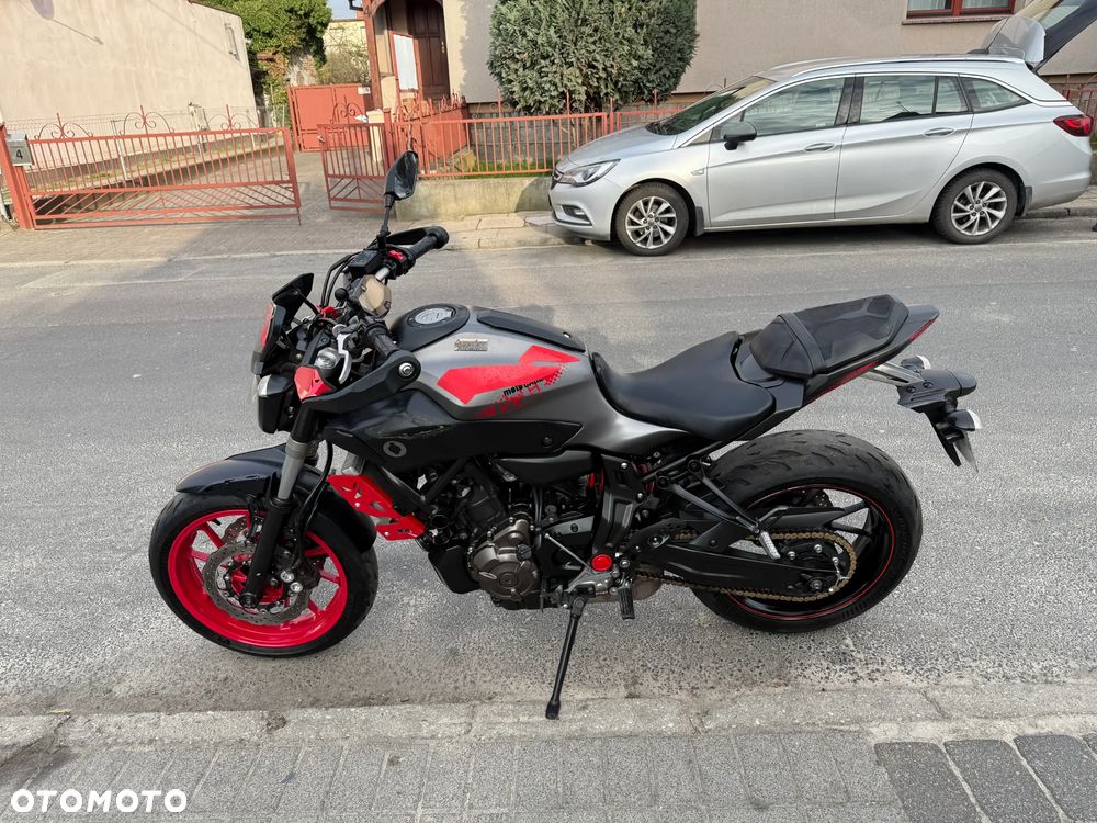 Yamaha MT - 5