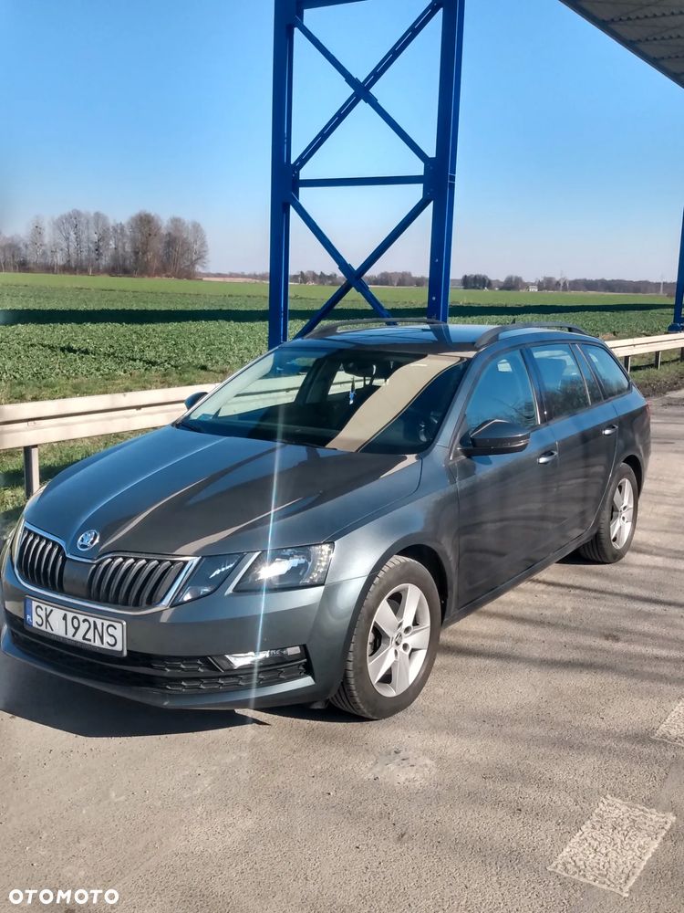 Skoda Octavia 2.0 TDI SCR Ambition DSG - 2