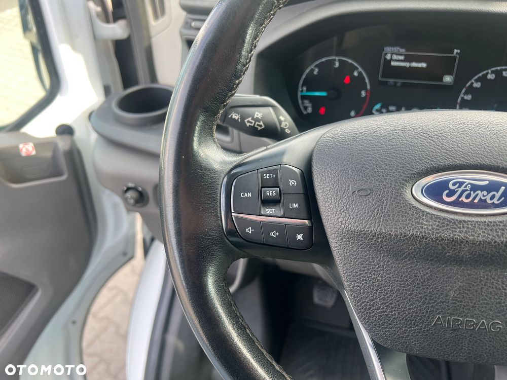 Ford Transit - 26