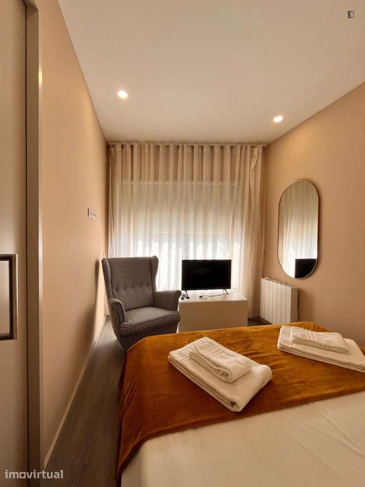 Apartamento com 2 quartos - localizado em Santo Ildefonso Porto - Grande imagem: 4/24
