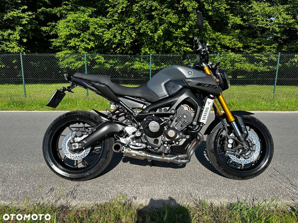 Yamaha MT - 2