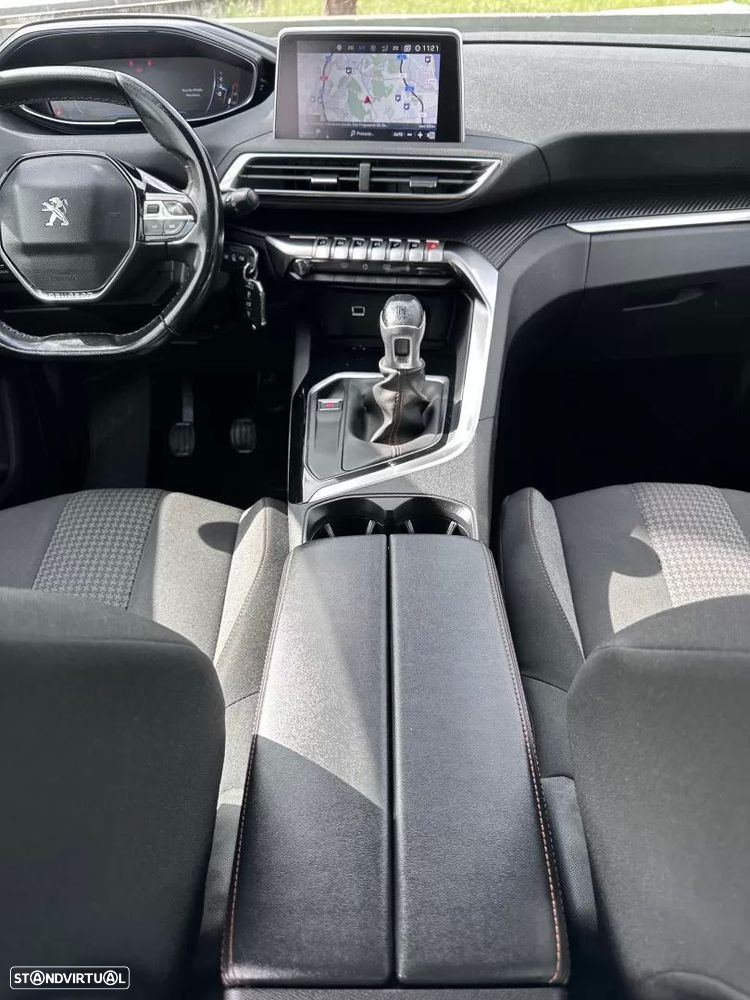 Peugeot 5008 1.2 PureTech Allure Pack - 43