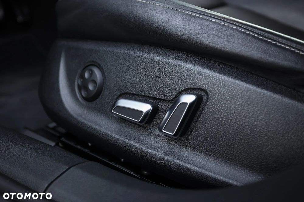 Audi A6 Avant 2.0 TDI Ultra DPF S tronic - 19