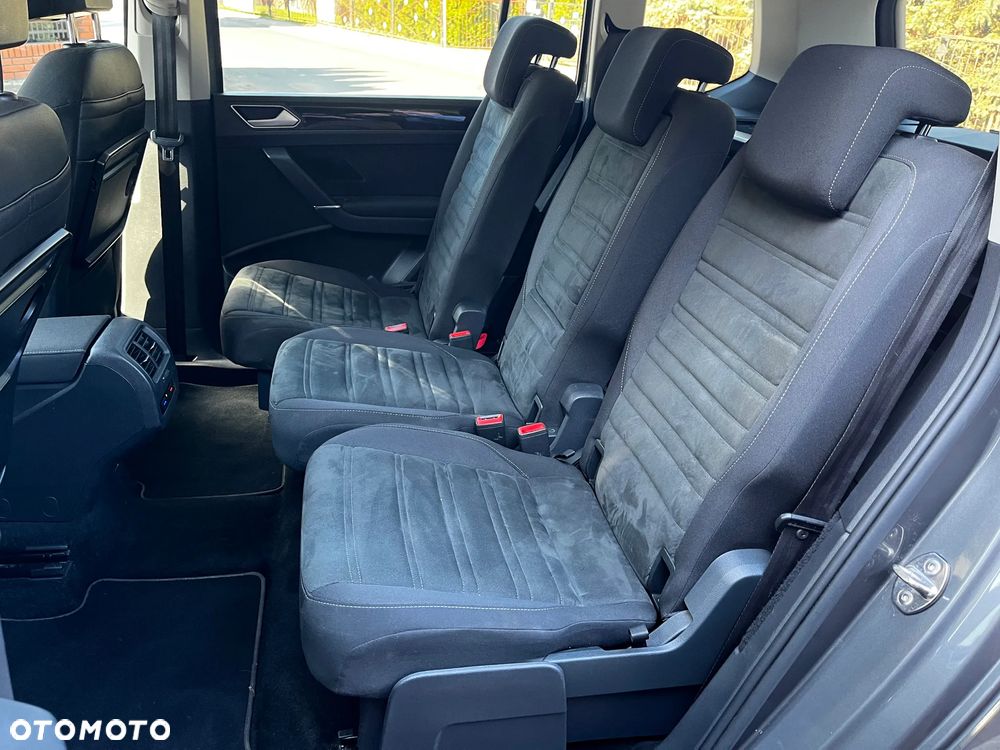 Volkswagen Touran 1.6 TDI SCR BlueMotion Technology Comfortline - 9