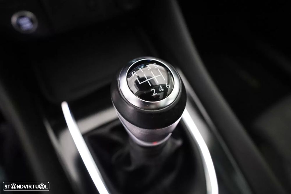 Nissan Qashqai 1.3 DIG-T N-Connecta LED+TT+SKY - 37