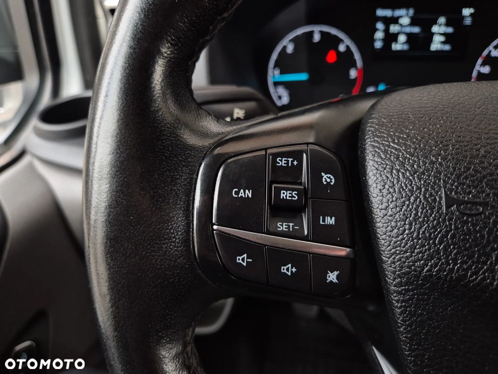 Ford TRANSIT CUSTOM - 18