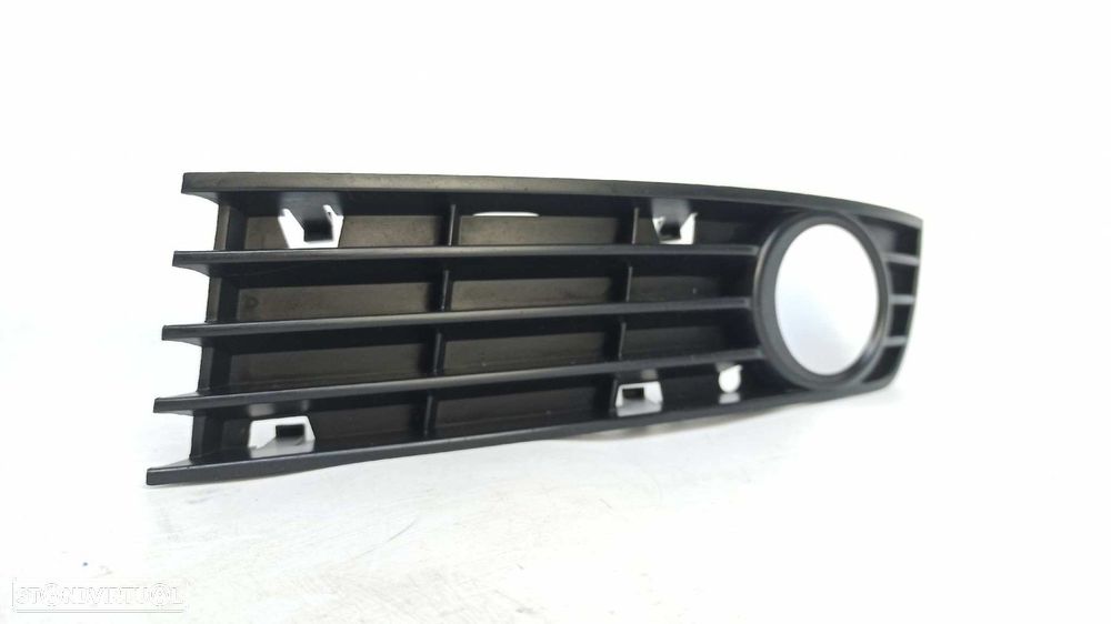 TRIM DO FAROL DE NEVOEIRO AUDI A4 BERLINA (8E) 2.0 - 2