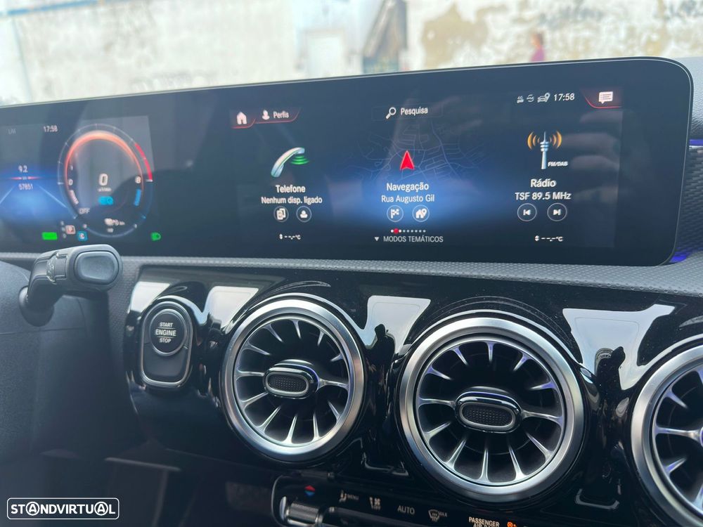 Mercedes-Benz A 250 - 25