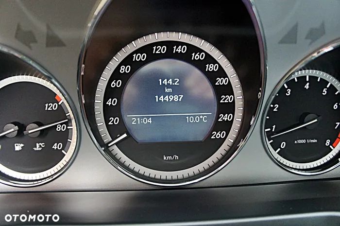 Mercedes-Benz Klasa C 180 BlueEFFICIENCY Avantgarde - 6