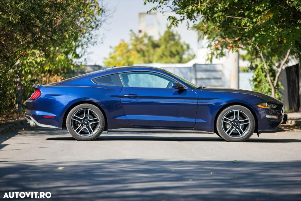 Ford Mustang 2.3 EcoBoost Aut. - 11