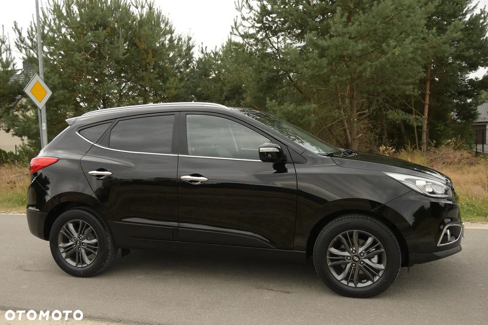 Hyundai ix35 2.0 CRDi 4WD Automatik Fifa World Cup Gold Edition - 17