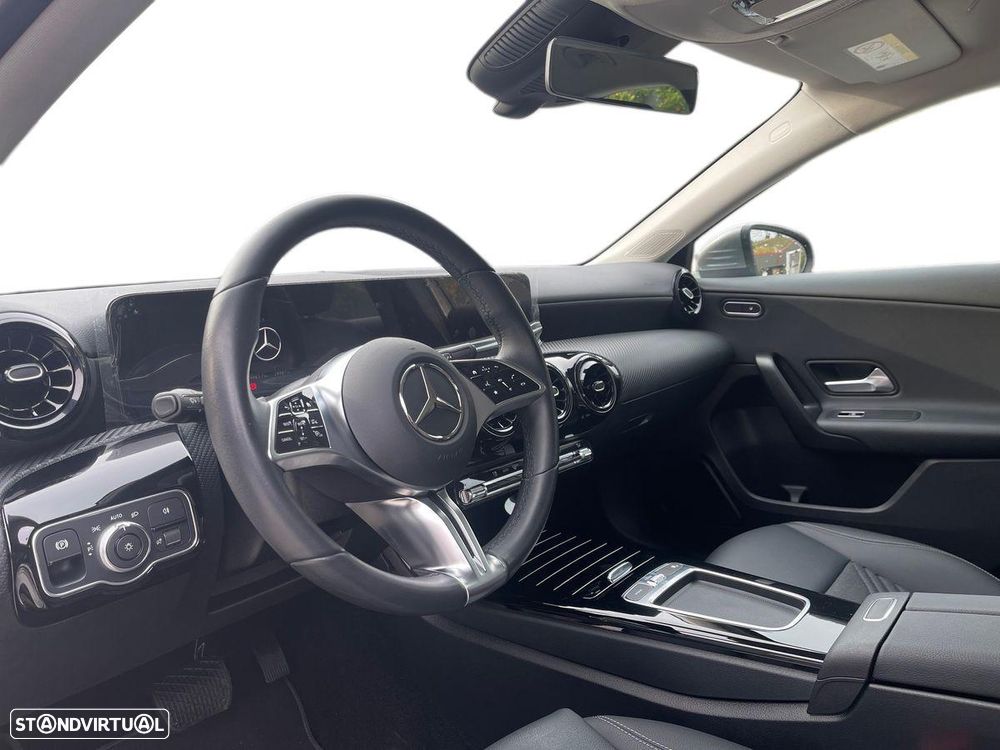 Mercedes-Benz A 200 Standard - 23