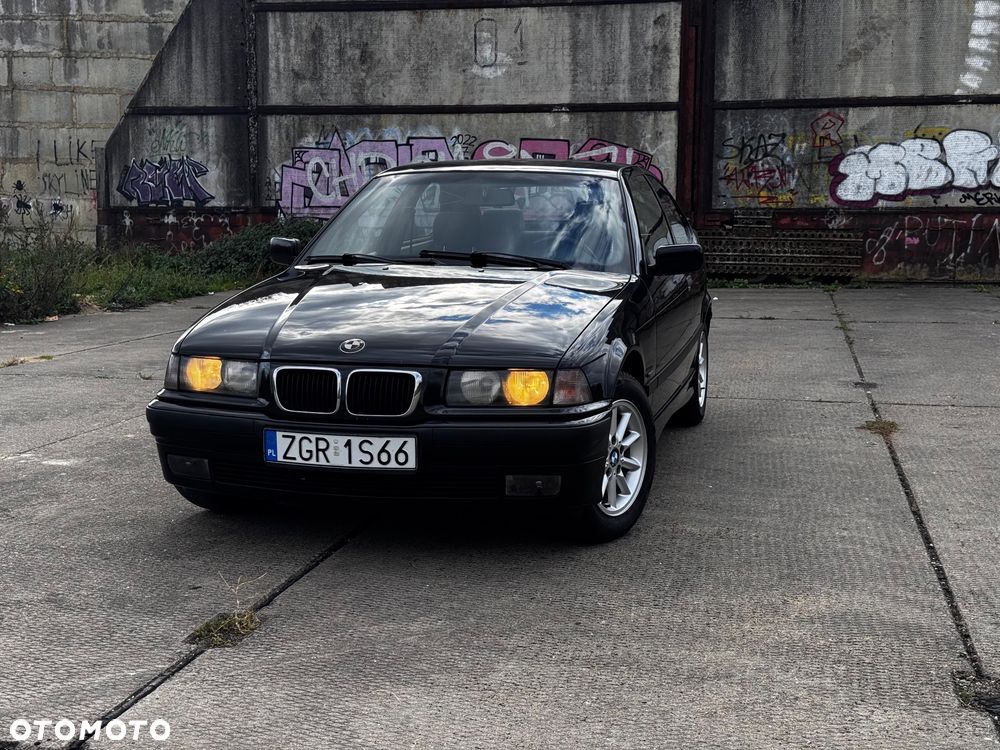 BMW Seria 3 316i - 1