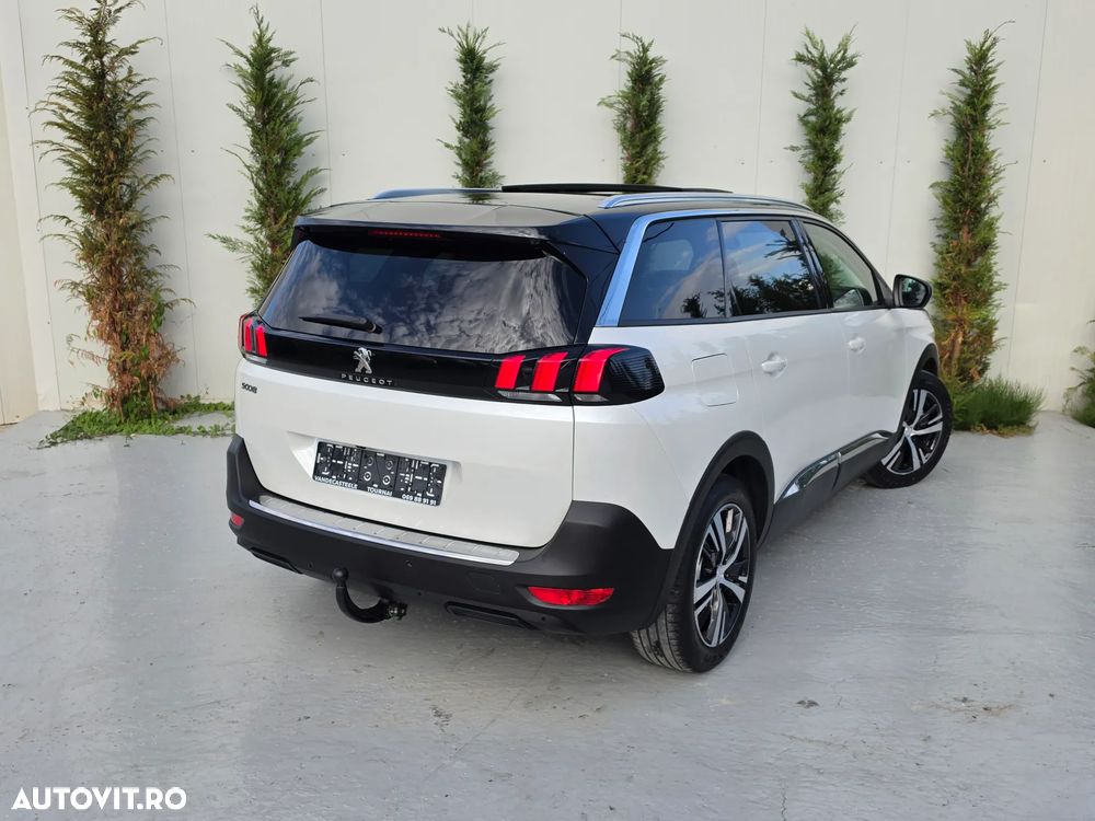 Peugeot 5008 - 3