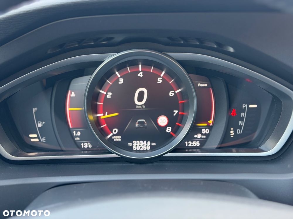 Volvo V40 Cross Country T3 Drive-E Dynamic Edition - 12