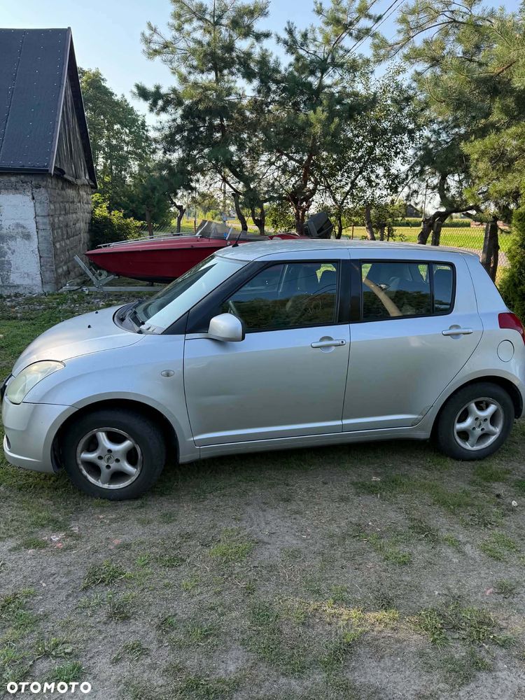 Suzuki Swift 1.3 JB Edition - 1