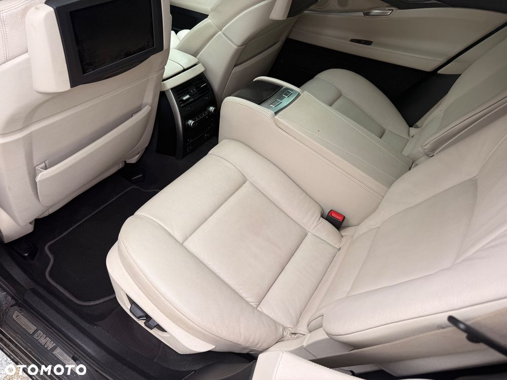 BMW 5GT 535d xDrive - 16