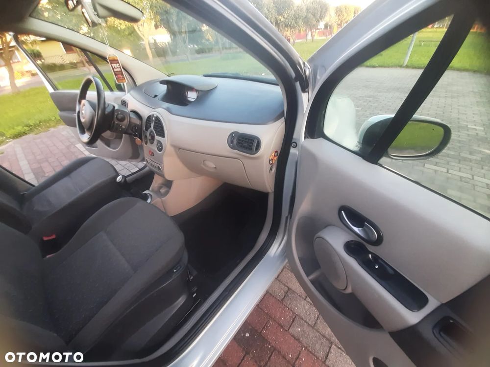 Renault Modus 1.6 16V Privilege - 21