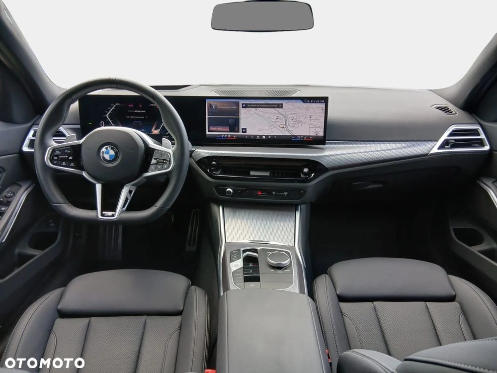 BMW Seria 3 330i xDrive M Sport - 8
