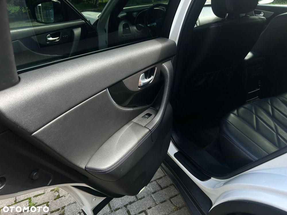 Infiniti Q70 3.7 S Premium - 16