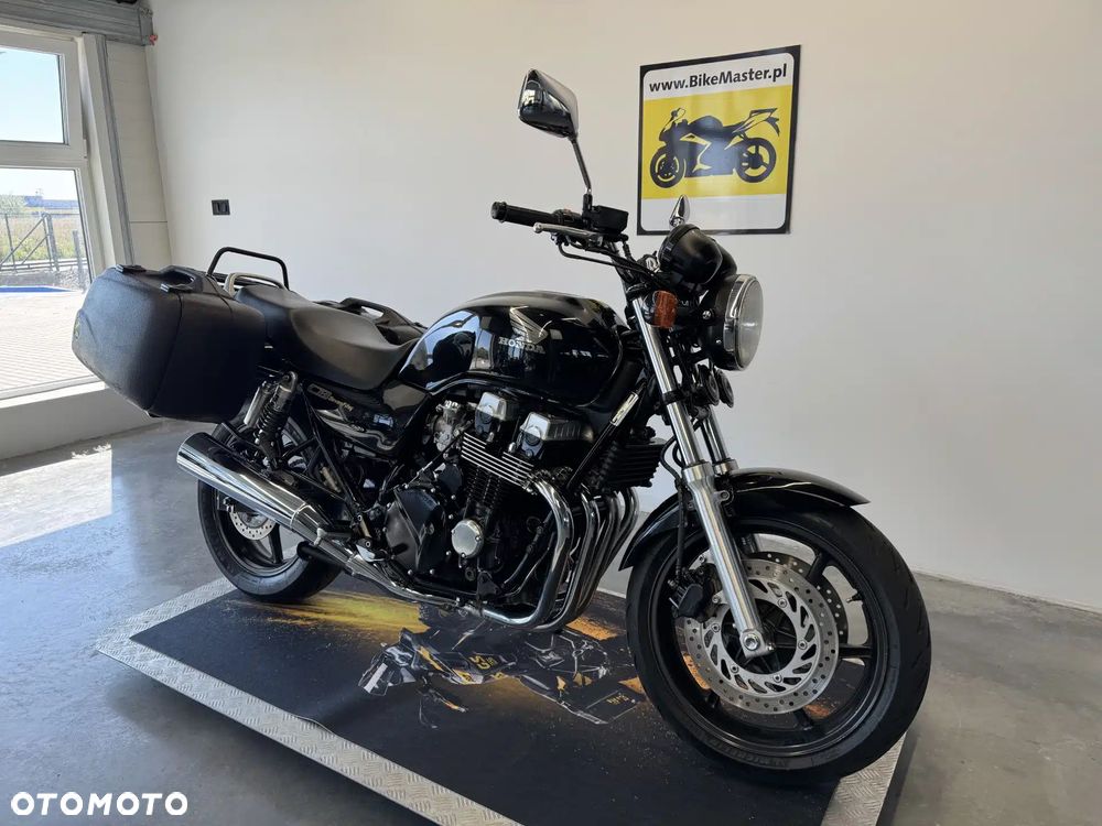 Honda CB - 3