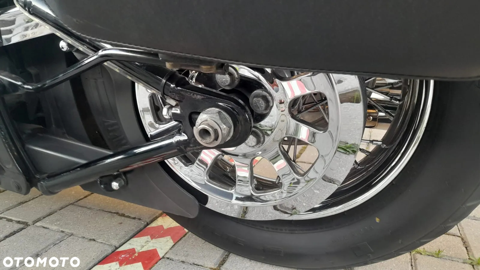 Harley-Davidson Softail Deluxe - 34