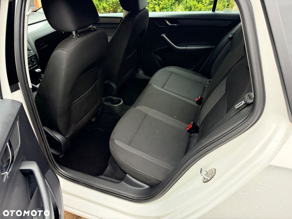 Skoda RAPID 1.6 TDI DPF Edition - 7