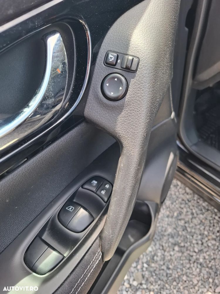 Nissan Qashqai 1.5 DCI Start/Stop N-Connecta - 20