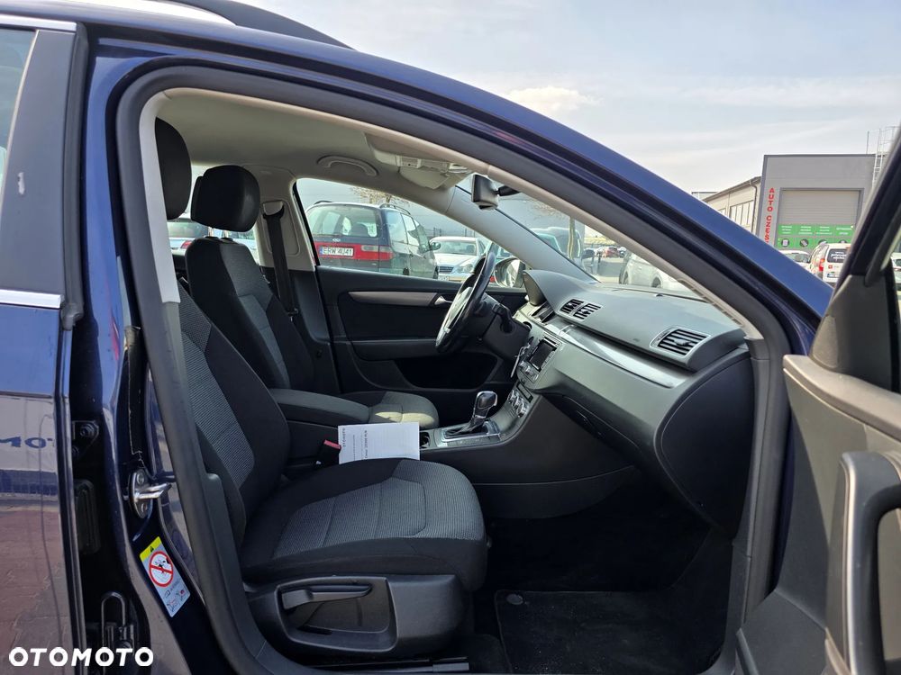 Volkswagen Passat 1.4 TSI DSG BlueMotion Technology Business Edition - 8