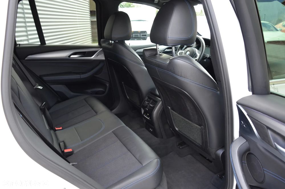 BMW X3 - 11