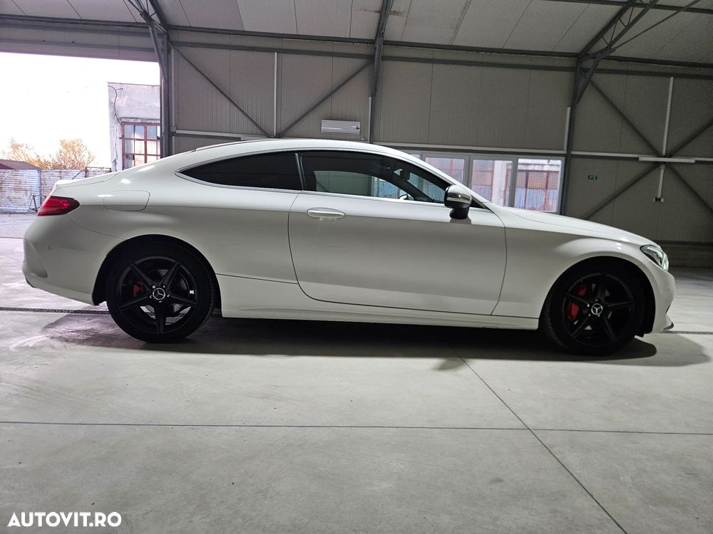 Mercedes-Benz C 180 Coupe 7G-TRONIC AMG Line - 11