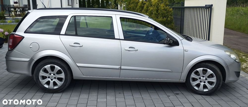 Opel Astra 1.7 CDTI Enjoy - 4