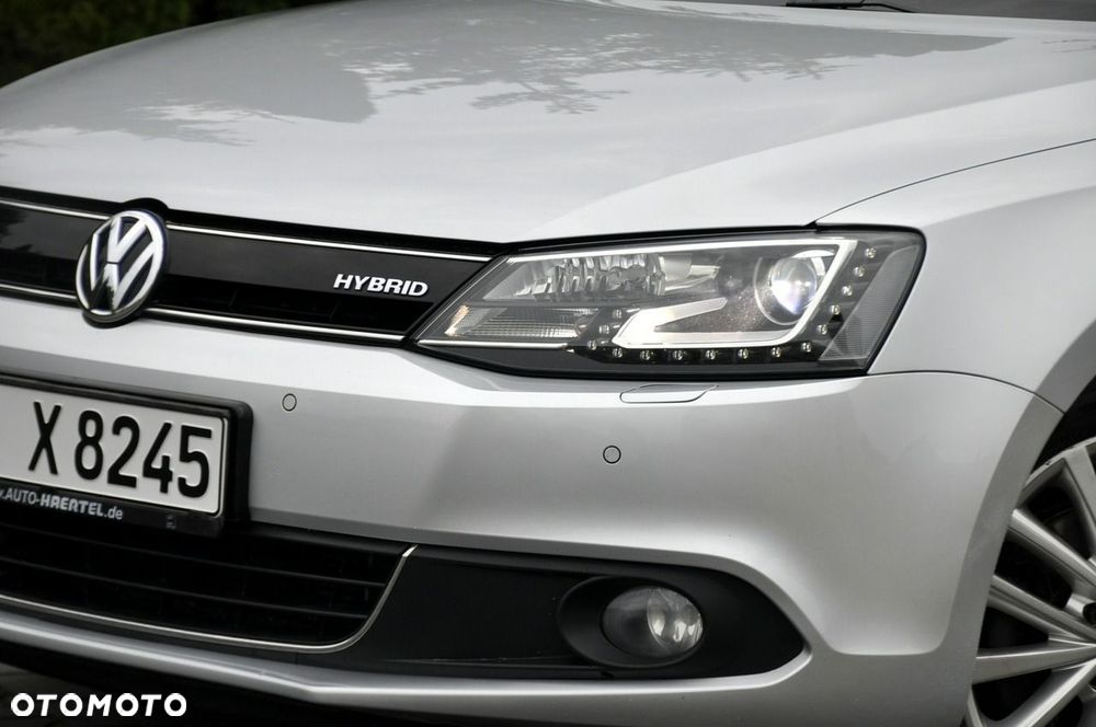Volkswagen Jetta - 12