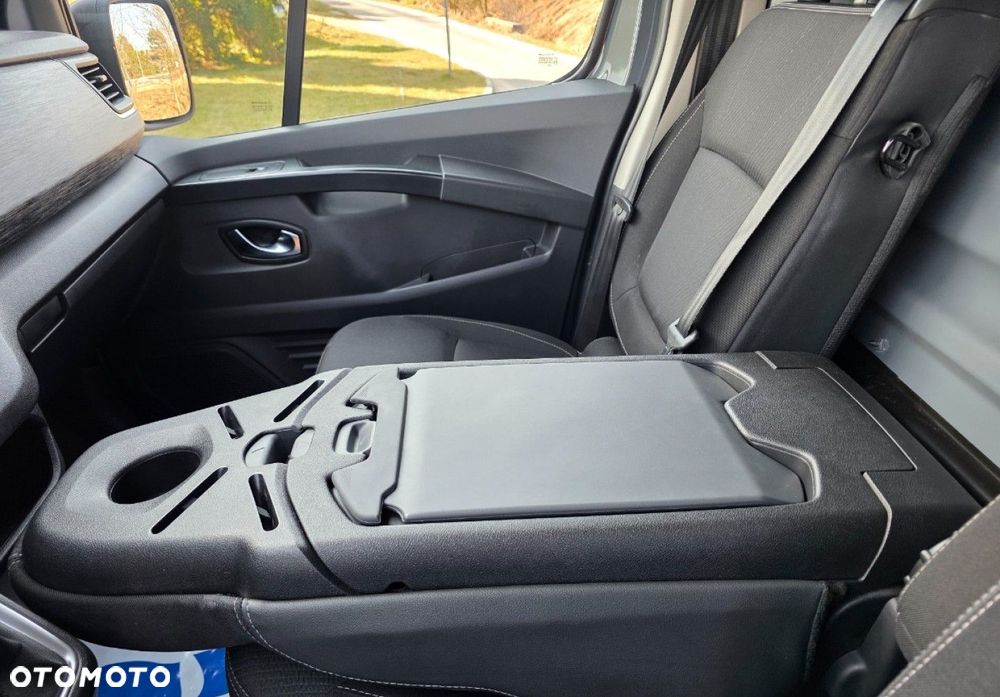 Renault Trafic - 13