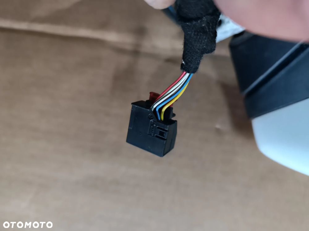 LUSTERKO LEWE 6 PIN VOLKSWAGEN TOURAN III - 3