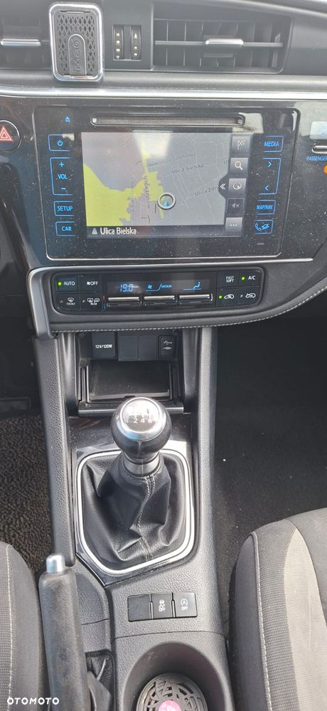 Toyota Auris 1.6 D-4D Edition S+ - 14