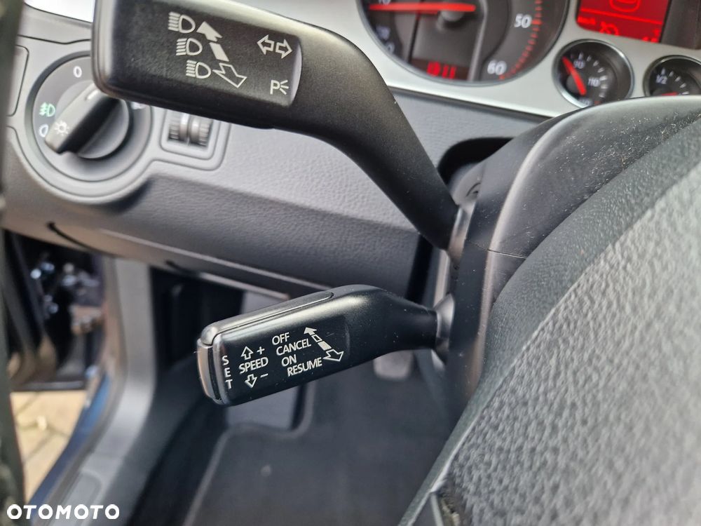 Volkswagen Passat 1.9 TDI Comfortline - 20