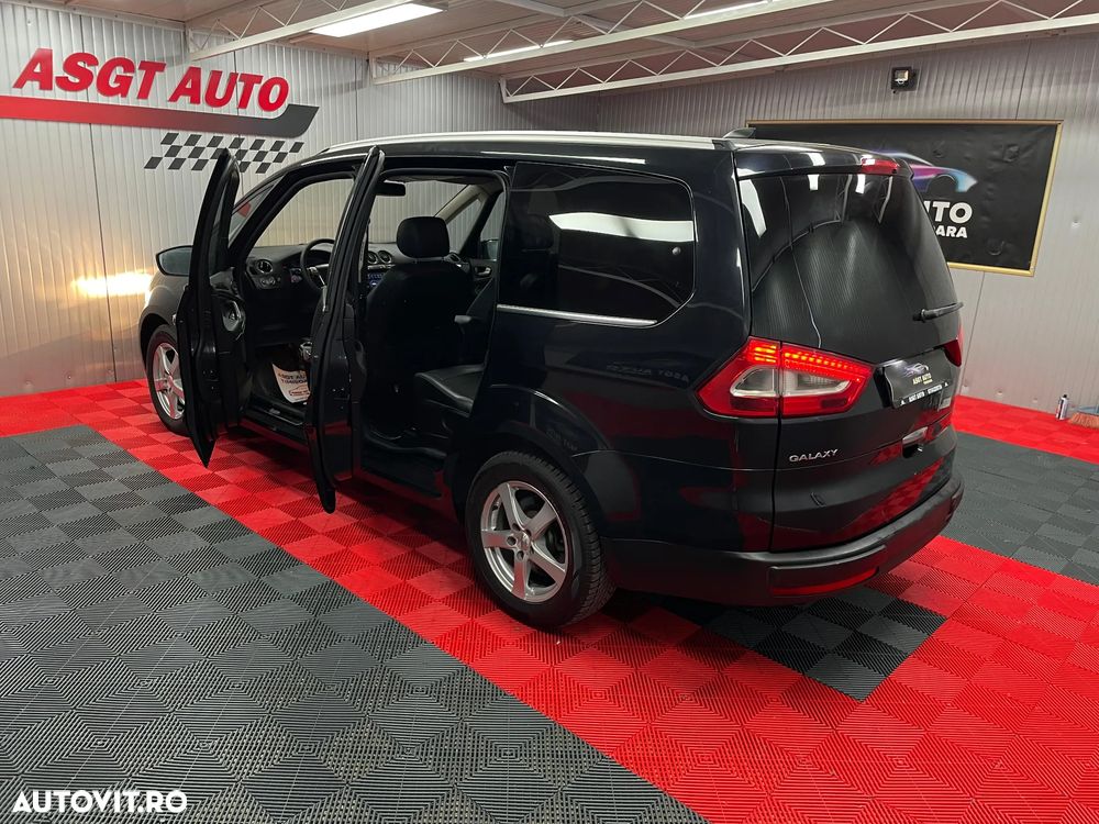 Ford Galaxy - 16