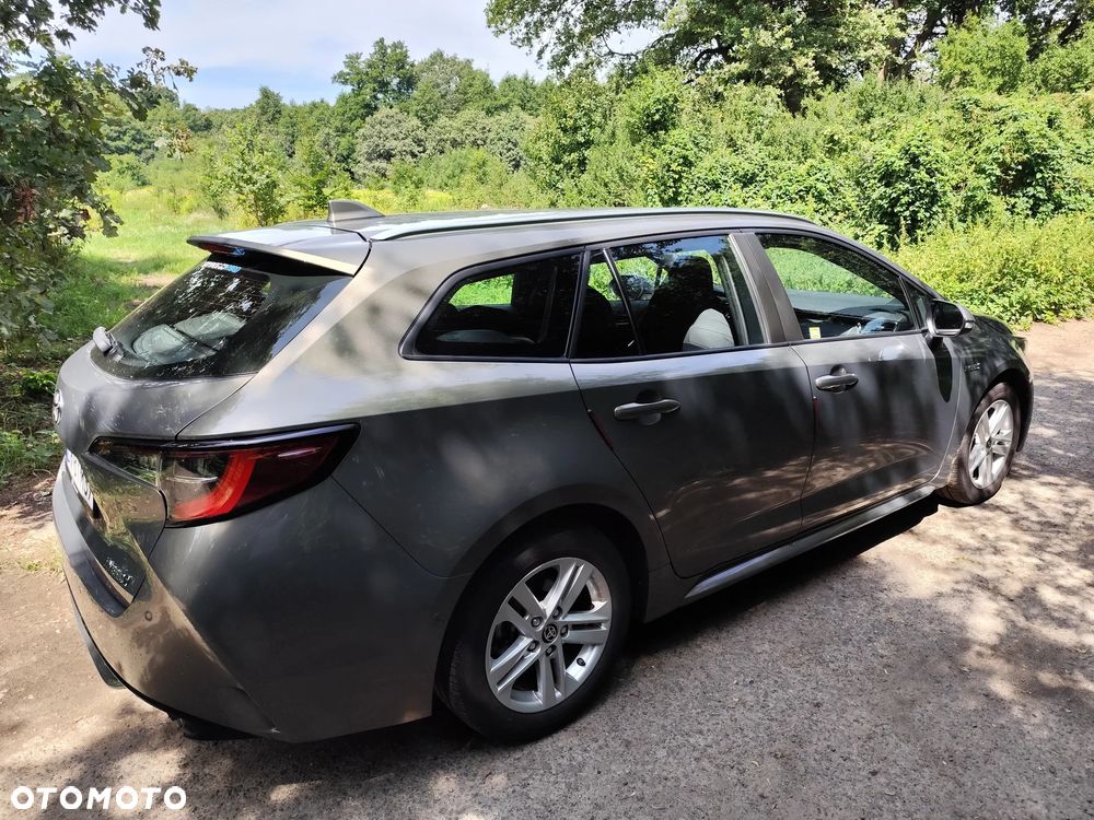 Toyota Corolla - 4