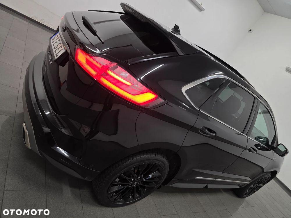 Ford Edge 2.0 EcoBlue Twin-Turbo 4WD ST-Line - 34