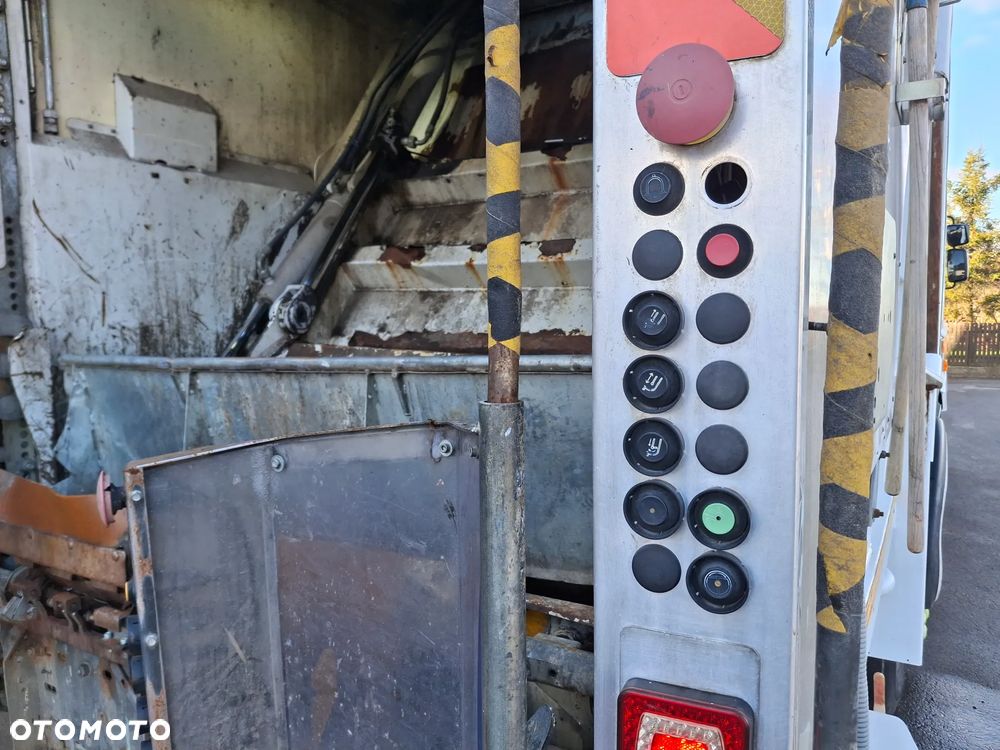 Renault D26 Śmieciarka FAUN Environnement VR5 LEV Euro 6 2014r 3 Osie Segregacja Odpady - 6