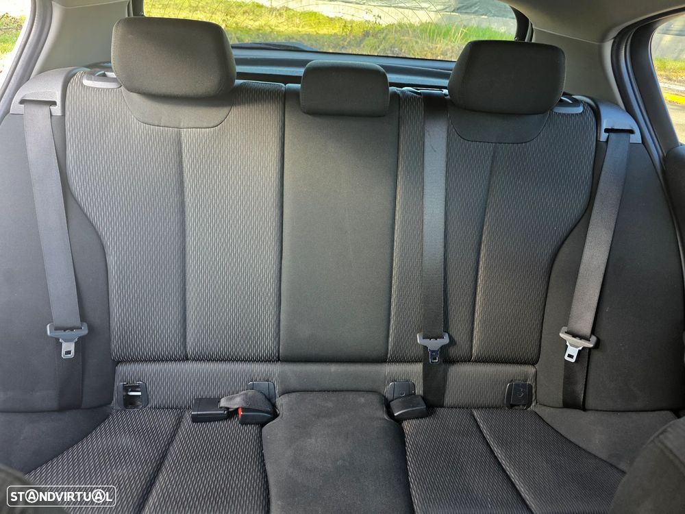 BMW 116 d Line Sport - 13