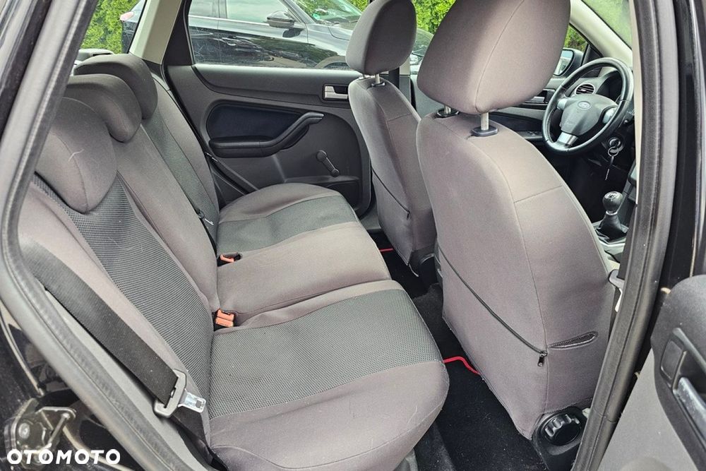 Ford Focus - 14