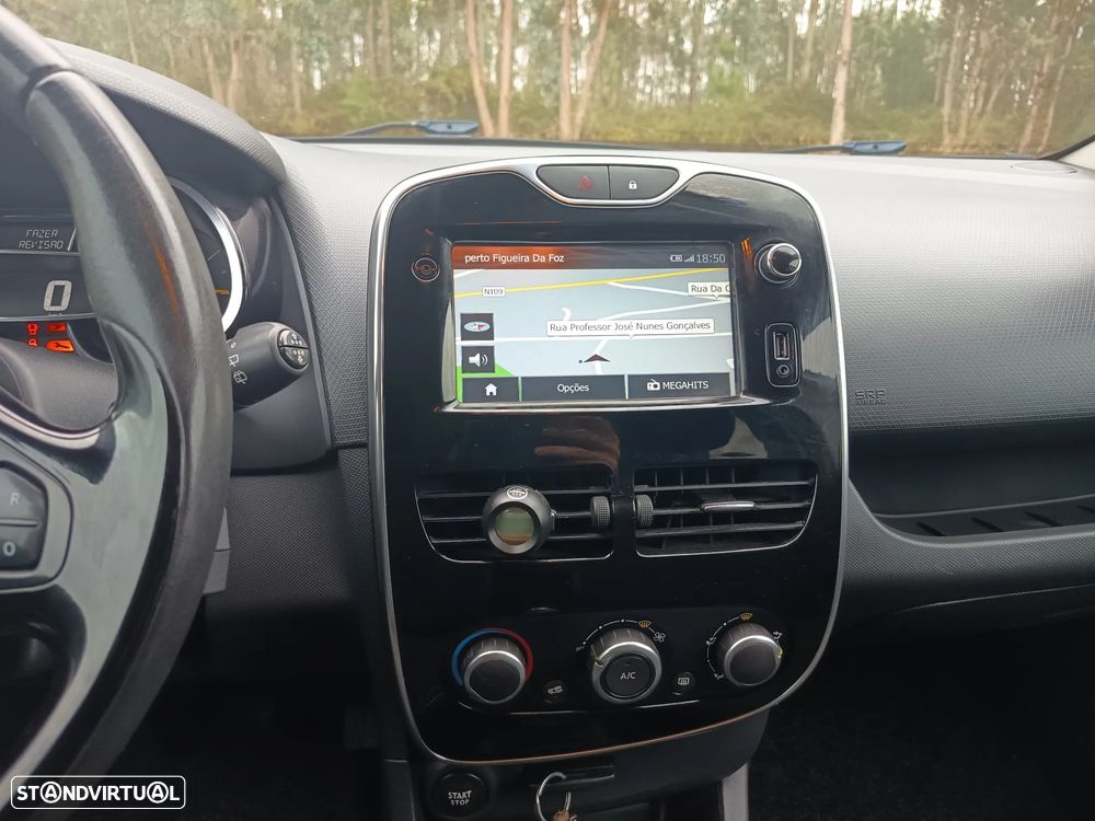 Renault Clio Sport Tourer dCi 90 Dynamique - 21