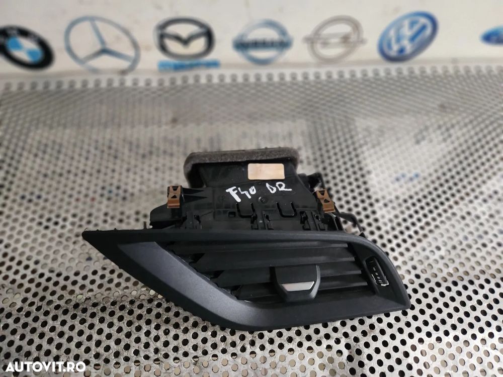 Grile Grila Ventilatie Bord Stanga Dreapta Bmw Seria 1 F40 F41 Seria 2 F45 Volan Stanga Dezmembrez - 6