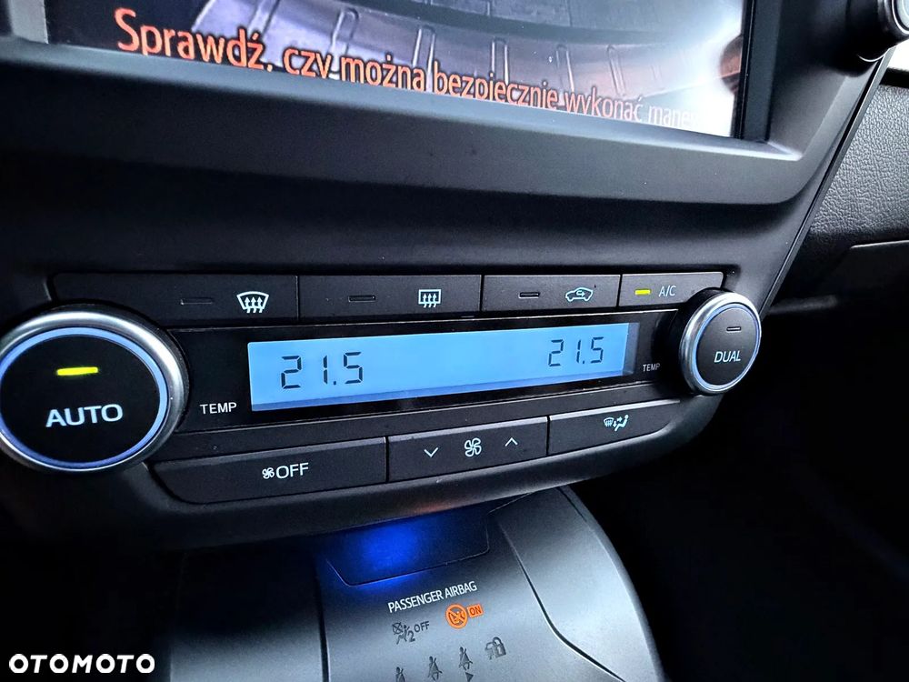 Toyota Avensis 1.8 Premium - 30